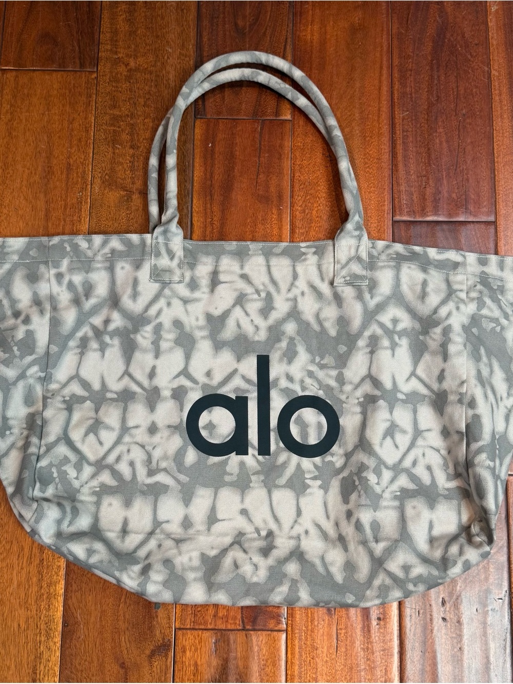 ALO Yoga Gray Tie-Dye Canvas Tote